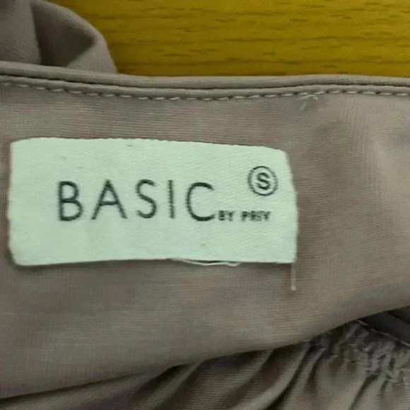 Priv  Dress - Picture 5 of 7